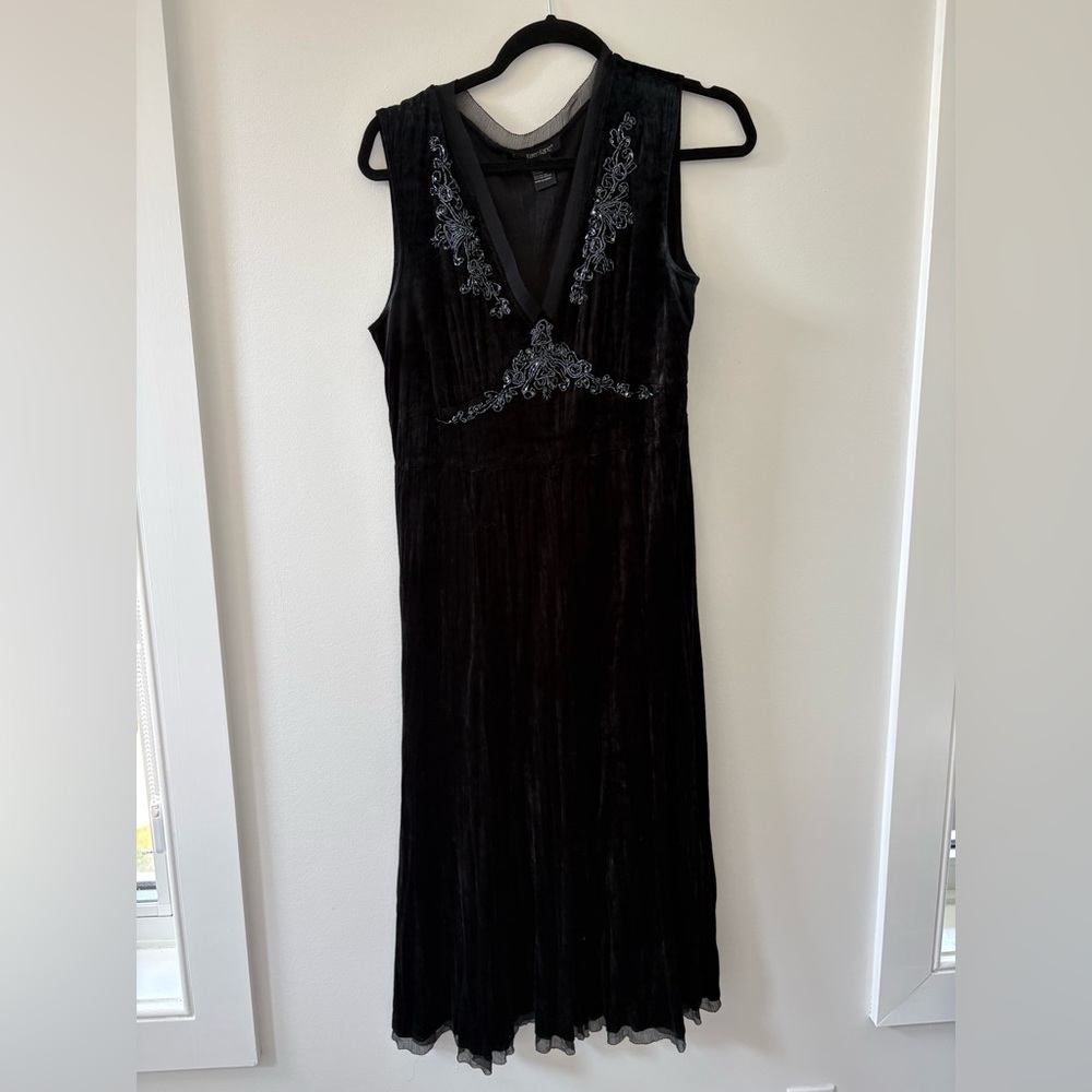 Karen Kane velvet dress with beading